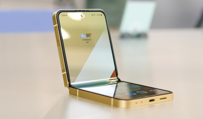 7款超值”折叠手机排行榜：努比亚黑马崛起凯发K8登录入口新年好物购！2025年“(图3)