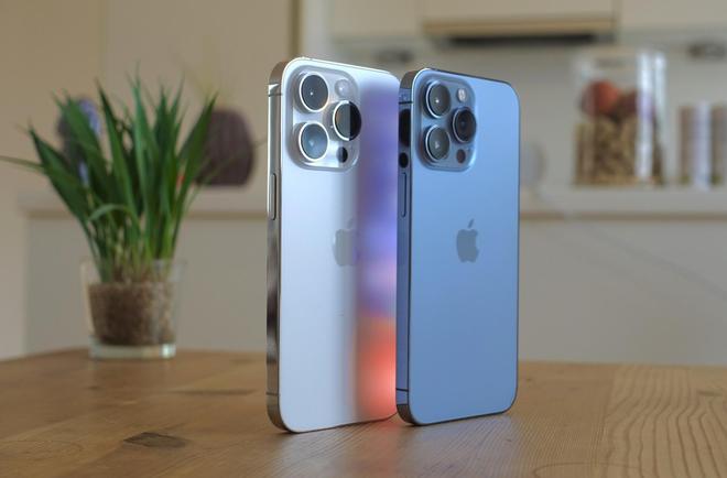 d 6 vs iPhone16 Pro Max：机皇之争凯发app网站华为Mate XT vs 三星 Z Fol(图14)